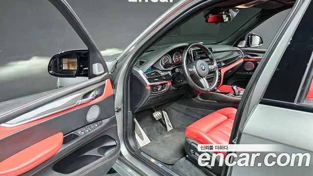 BMW X5M 2017 — фото 13
