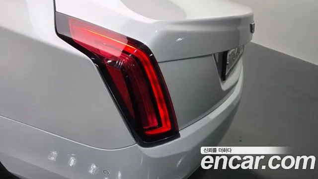Cadillac CT6 2018 — фото 9