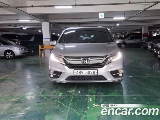 Honda Odyssey 2019 — фото 1