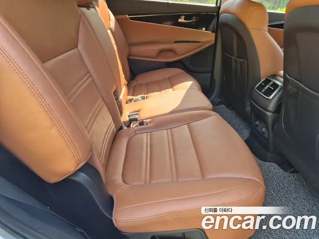 Kia Sorento 2020 — фото 17