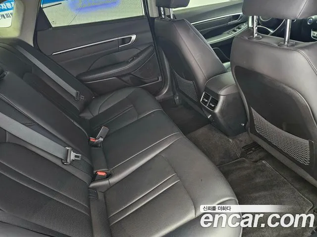 Hyundai Sonata 2022 — фото 12