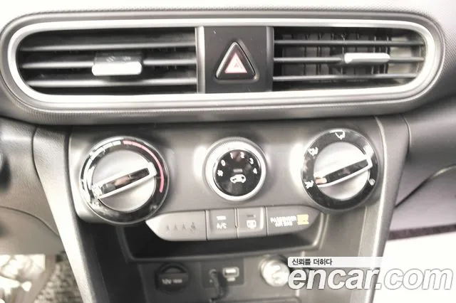 Hyundai Kona 2018 — фото 19