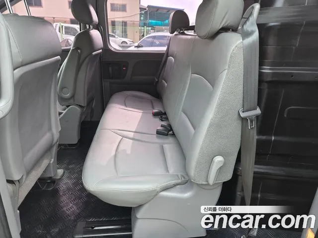 Hyundai Starex 2012 — фото 12