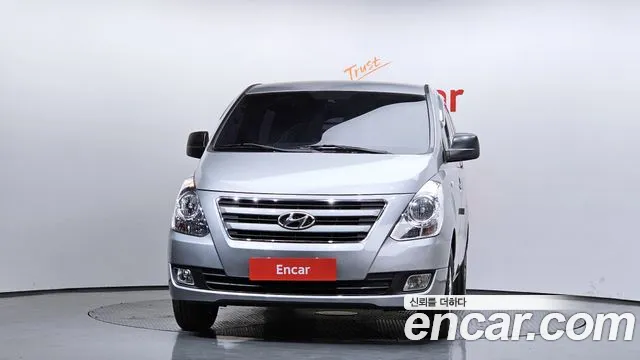 Hyundai Starex 2017 — фото 3