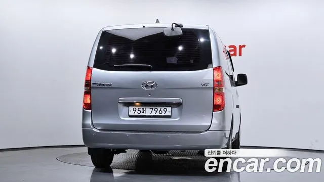 Hyundai Starex 2017 — фото 4