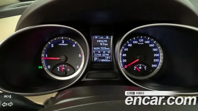 Hyundai Santafe 2015 — фото 11