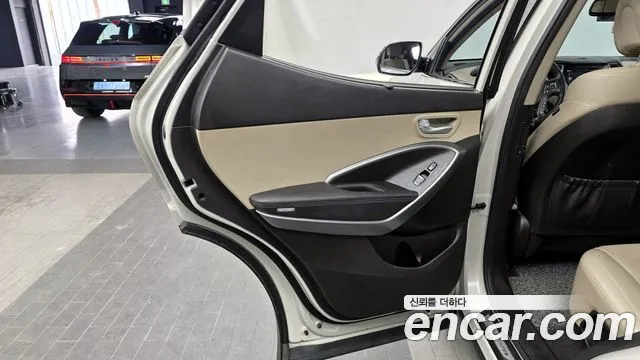 Hyundai Santafe 2015 — фото 15