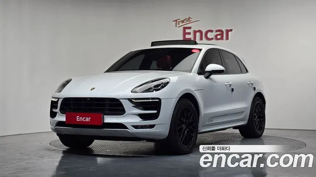 Porsche Macan 2017 — фото 1