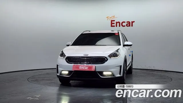 Kia Niro 2017 — фото 3