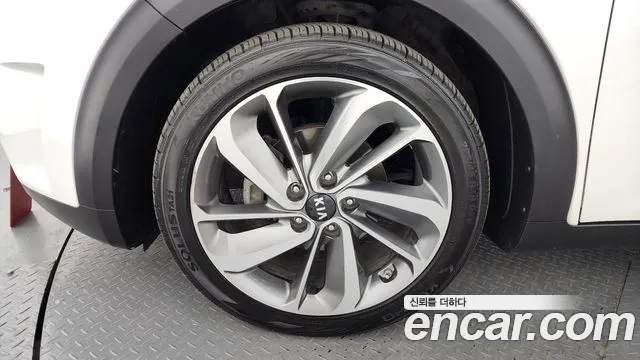 Kia Niro 2017 — фото 5
