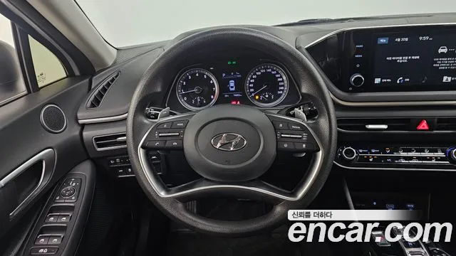 Hyundai Sonata 2020 — фото 19