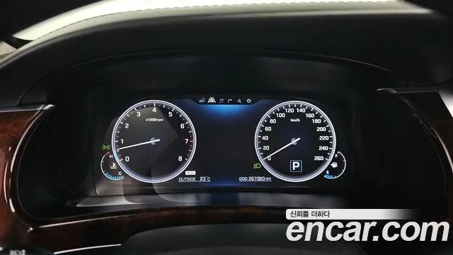 Hyundai Equus 2015 — фото 8