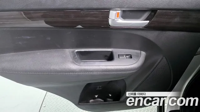 Kia Sorento 2011 — фото 15