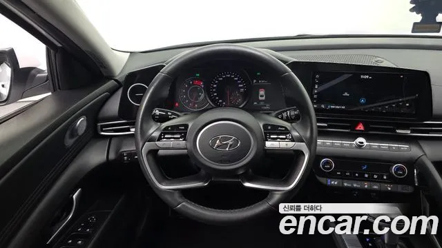 Hyundai AVANTE 2021 — фото 15
