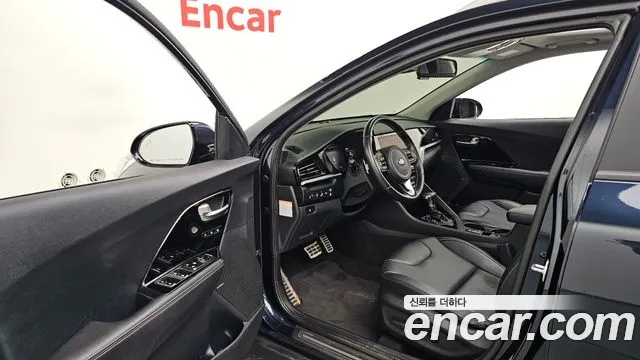 Kia Niro 2021 — фото 12