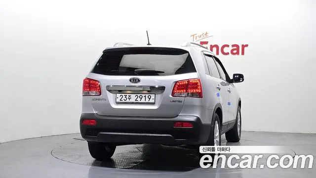 Kia Sorento 2012 — фото 4