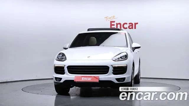 Porsche Cayenne 2016 — фото 3