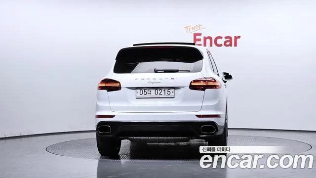 Porsche Cayenne 2016 — фото 4