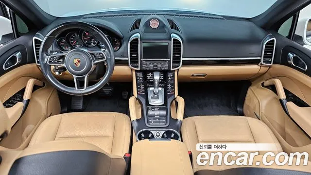 Porsche Cayenne 2016 — фото 7