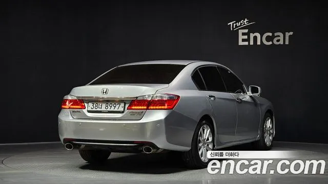Honda Accord 2015 — фото 2
