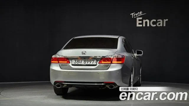 Honda Accord 2015 — фото 4