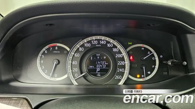 Honda Accord 2015 — фото 8