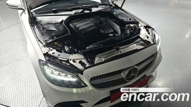 Mercedes-Benz C-Class 2021 — фото 6