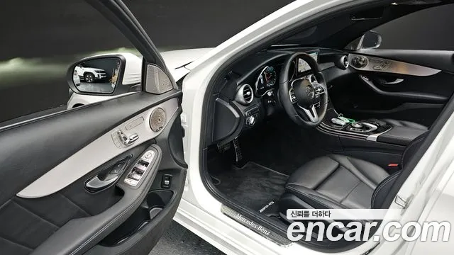 Mercedes-Benz C-Class 2021 — фото 13