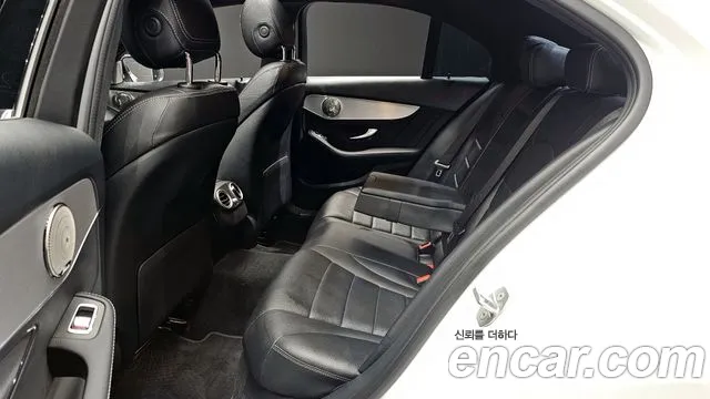 Mercedes-Benz C-Class 2021 — фото 17