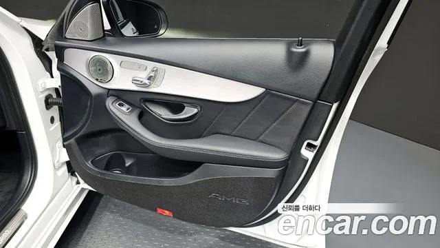 Mercedes-Benz C-Class 2021 — фото 14