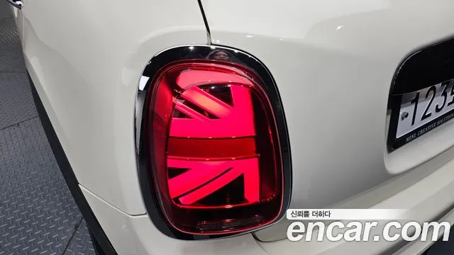 Mini Cooper 2020 — фото 9