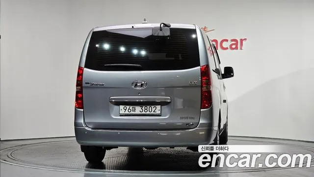 Hyundai Starex 2014 — фото 4