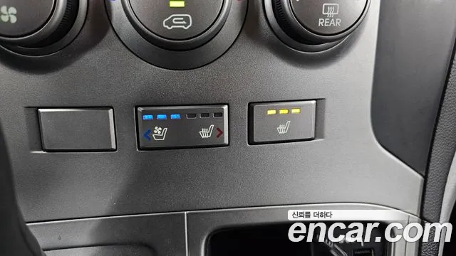 Hyundai Starex 2014 — фото 18