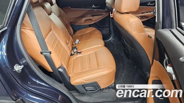 Kia Sorento 2019 — фото 16