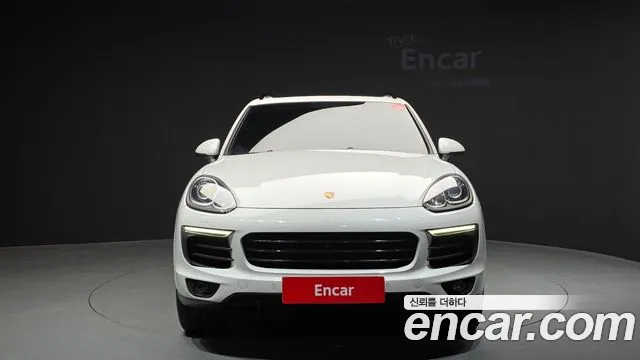 Porsche Cayenne 2017 — фото 3