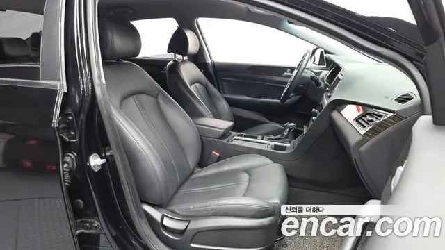 Hyundai Sonata 2017 — фото 11