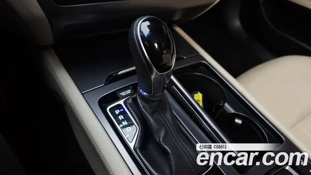 Hyundai Genesis 2015 — фото 12