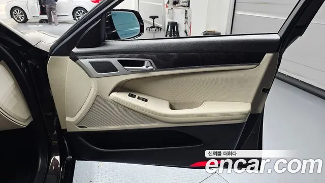 Hyundai Genesis 2015 — фото 15