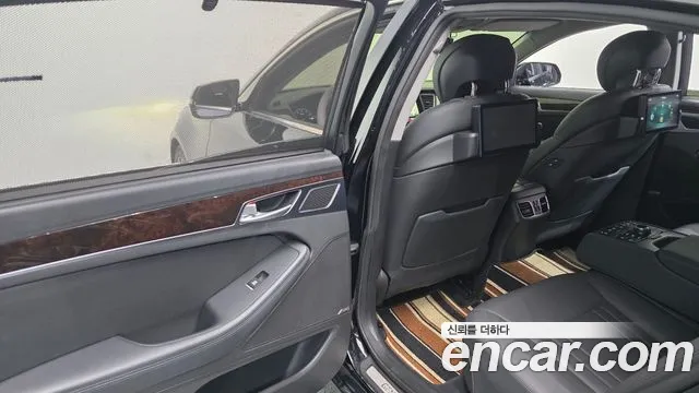 Hyundai Genesis 2015 — фото 18