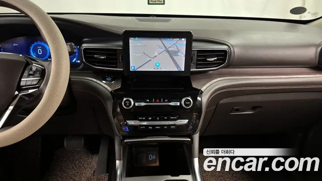Ford Explorer 2021 — фото 19