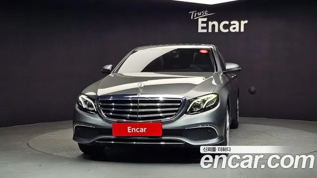 Mercedes-Benz E-Class 2017 — фото 3