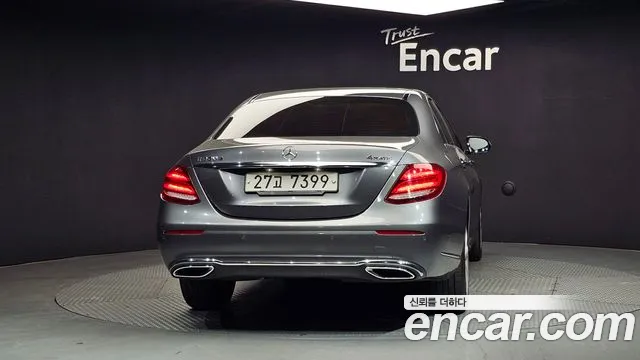 Mercedes-Benz E-Class 2017 — фото 4