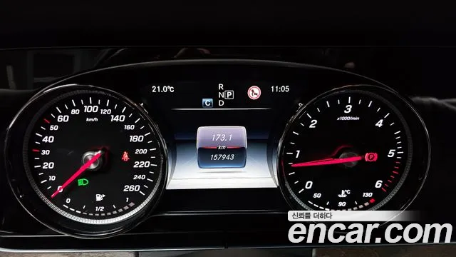Mercedes-Benz E-Class 2017 — фото 8