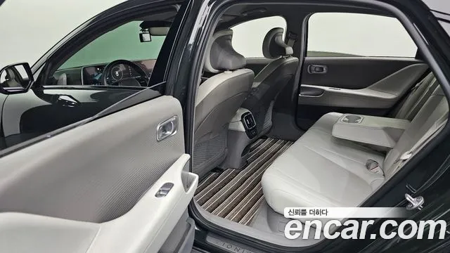 Hyundai Ioniq6 2023 — фото 11