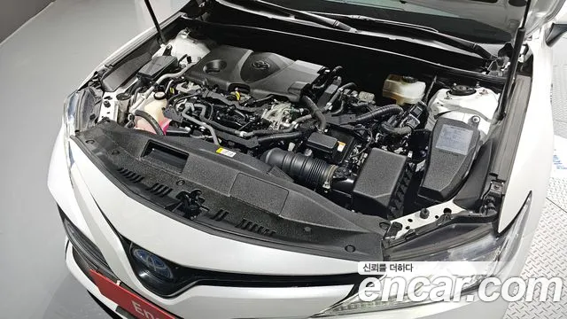 Toyota Camry 2018 — фото 6