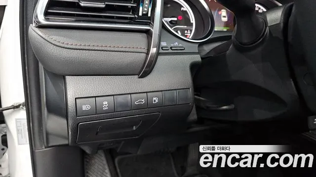 Toyota Camry 2018 — фото 14