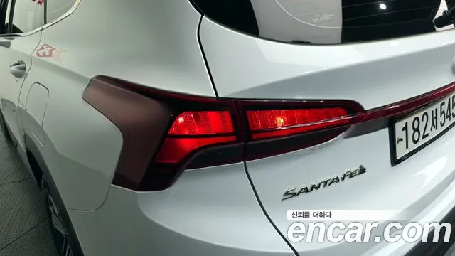 Hyundai Santafe 2021 — фото 9
