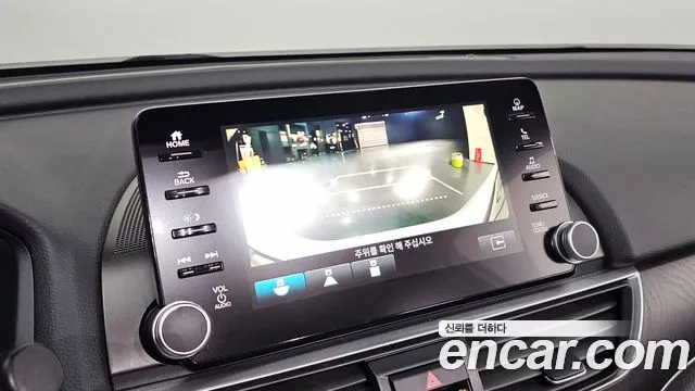 Honda Accord 2018 — фото 16