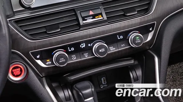 Honda Accord 2018 — фото 20
