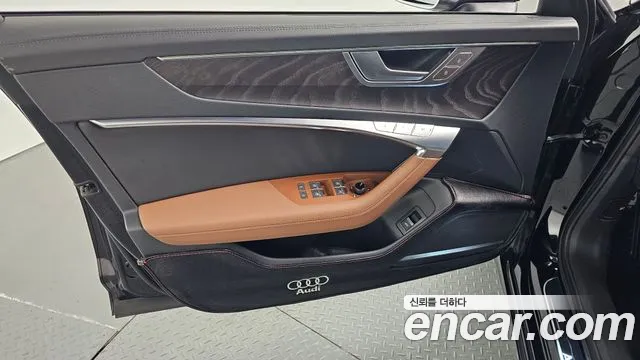Audi A6 2021 — фото 14